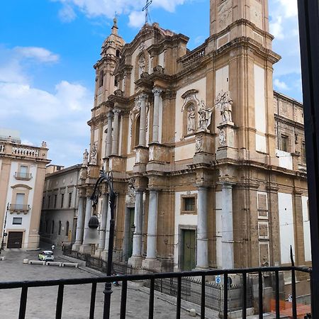 I Balconi Di San Domenico Apartment Palermo Luaran gambar