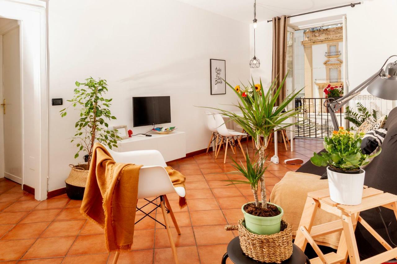 I Balconi Di San Domenico Apartment Palermo Luaran gambar