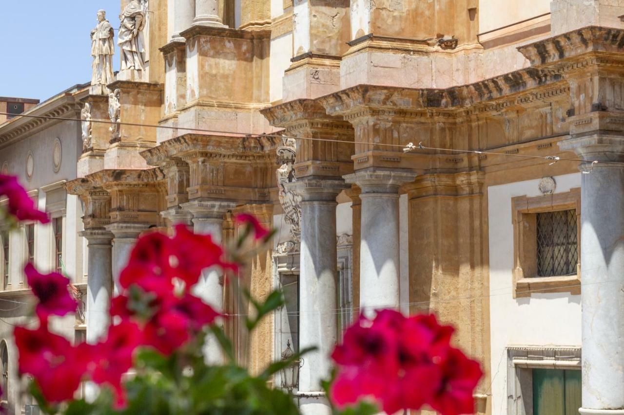 I Balconi Di San Domenico Apartment Palermo Luaran gambar