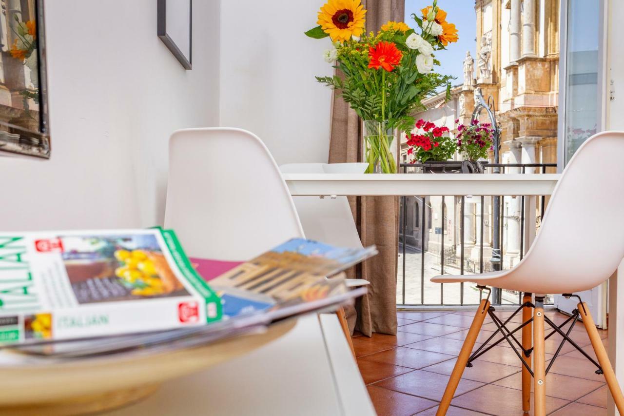 I Balconi Di San Domenico Apartment Palermo Luaran gambar