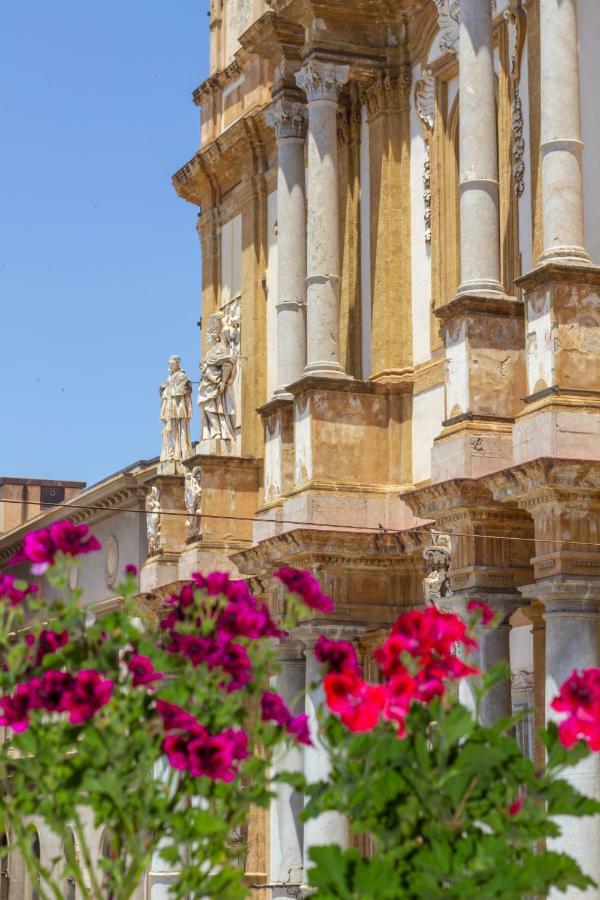 I Balconi Di San Domenico Apartment Palermo Luaran gambar